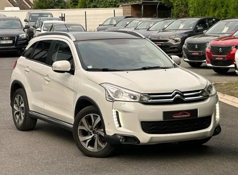 
Citroën C4 AIRCROSS 1.8 HDI 150 BV6 EXCLUSIVE full									