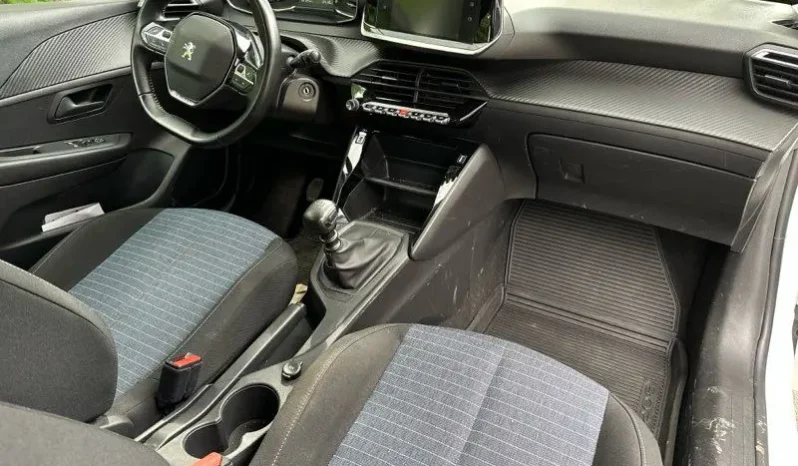 
Peugeot 208 1.5 HDI 100 BV6 STE 2 PLACES full									