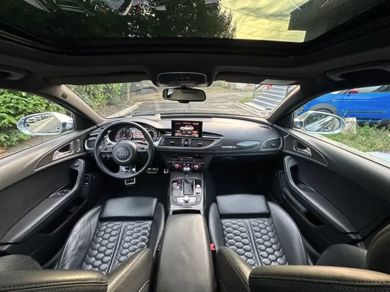 
Audi RS6 AVANT 4.0 V8 560 QUATTRO TIPTRONIC full									